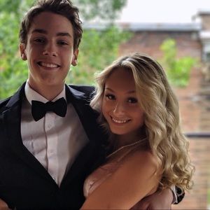 Meet your Posher, Ella